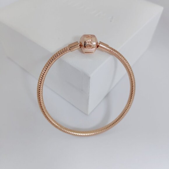 Pandora Moments Barrel Clasp Snake Chain Bracelet Rose gold-plated 6.9 inch - Picture 1 of 4